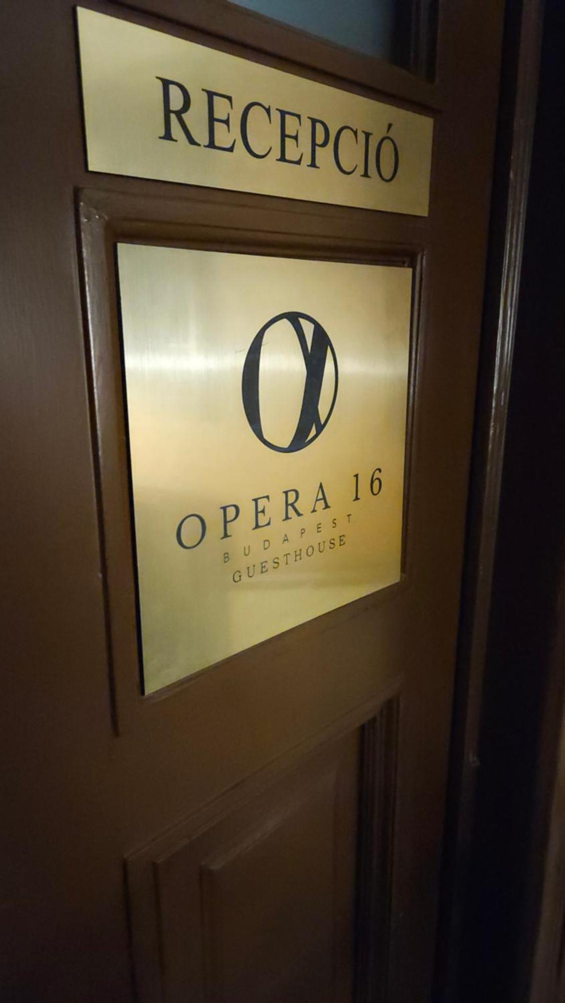 Opera16 Guestrooms ブダペスト エクステリア 写真